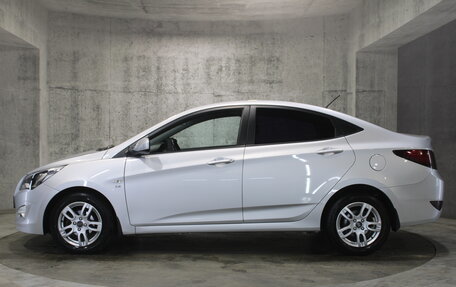 Hyundai Solaris II рестайлинг, 2015 год, 998 000 рублей, 8 фотография