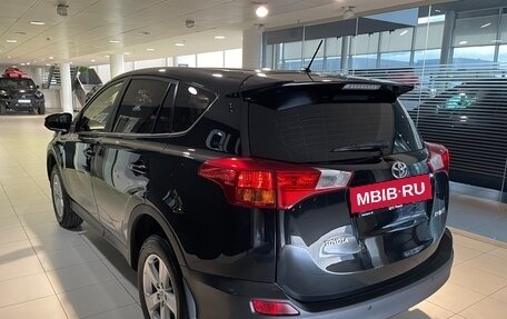 Toyota RAV4, 2014 год, 1 850 000 рублей, 4 фотография