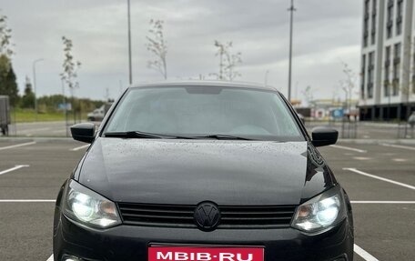 Volkswagen Polo VI (EU Market), 2013 год, 860 000 рублей, 1 фотография