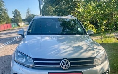 Volkswagen Touareg III, 2011 год, 1 790 000 рублей, 1 фотография