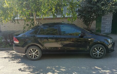 Volkswagen Polo VI (EU Market), 2011 год, 650 000 рублей, 1 фотография