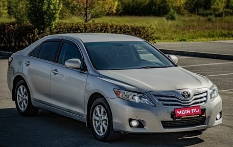 Toyota Camry, 2010 год, 1 200 000 рублей, 2 фотография