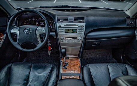 Toyota Camry, 2010 год, 1 200 000 рублей, 16 фотография