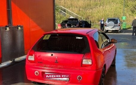 Mitsubishi Colt VI рестайлинг, 2000 год, 270 000 рублей, 2 фотография