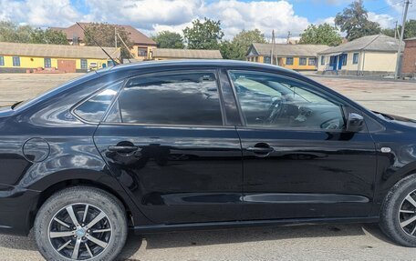 Volkswagen Polo VI (EU Market), 2011 год, 650 000 рублей, 3 фотография