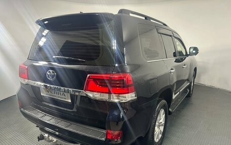 Toyota Land Cruiser 200, 2019 год, 6 200 000 рублей, 4 фотография