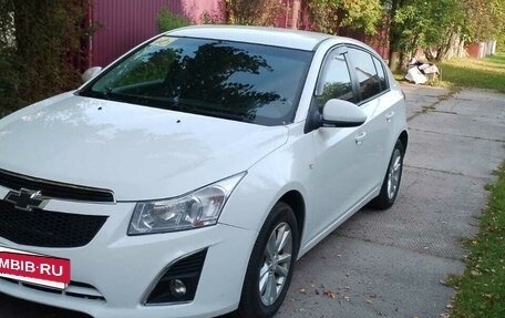 Chevrolet Cruze II, 2013 год, 800 000 рублей, 4 фотография