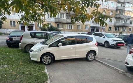 Honda Fit III, 2011 год, 580 000 рублей, 1 фотография