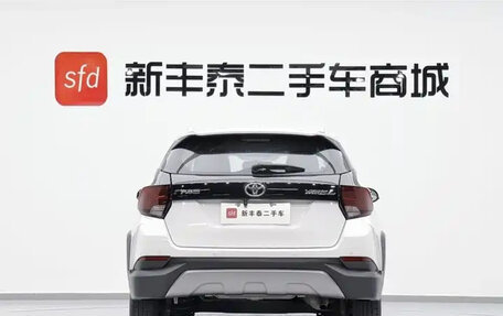 Toyota Yaris XP150 рестайлинг, 2022 год, 1 180 085 рублей, 5 фотография