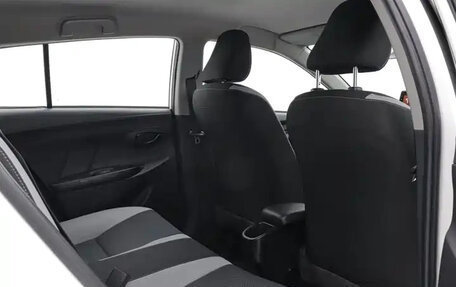 Toyota Yaris XP150 рестайлинг, 2022 год, 1 180 085 рублей, 8 фотография