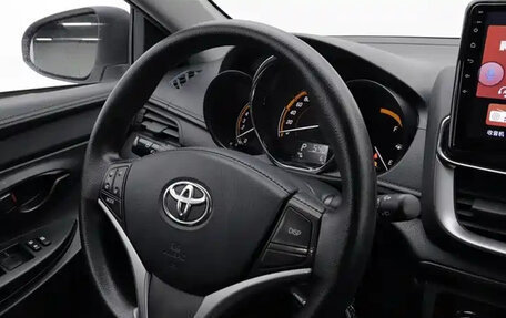 Toyota Yaris XP150 рестайлинг, 2022 год, 1 180 085 рублей, 29 фотография