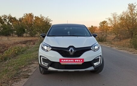 Renault Kaptur I рестайлинг, 2018 год, 1 450 000 рублей, 8 фотография