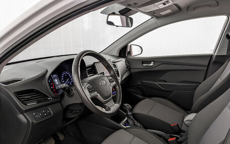 Hyundai Solaris II рестайлинг, 2021 год, 1 660 000 рублей, 16 фотография