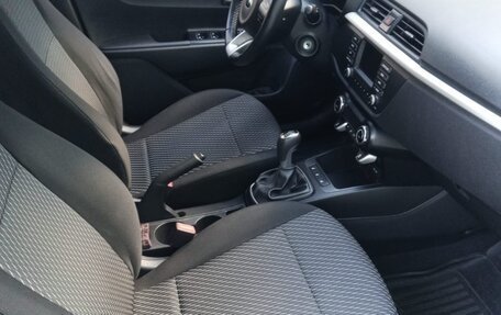KIA Rio IV, 2019 год, 1 470 000 рублей, 8 фотография