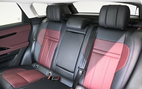 Land Rover Range Rover Evoque II, 2024 год, 6 200 000 рублей, 10 фотография