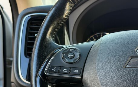 Mitsubishi Outlander III рестайлинг 3, 2019 год, 1 650 000 рублей, 19 фотография