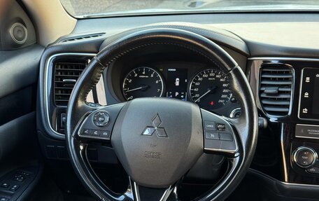 Mitsubishi Outlander III рестайлинг 3, 2019 год, 1 650 000 рублей, 18 фотография