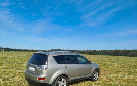 Mitsubishi Outlander III рестайлинг 3, 2008 год, 950 000 рублей, 5 фотография