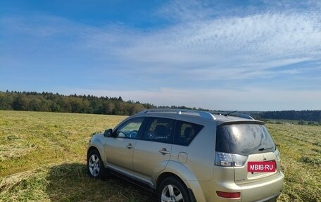 Mitsubishi Outlander III рестайлинг 3, 2008 год, 950 000 рублей, 4 фотография