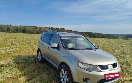 Mitsubishi Outlander III рестайлинг 3, 2008 год, 950 000 рублей, 2 фотография
