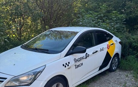 Hyundai Solaris II рестайлинг, 2016 год, 630 000 рублей, 2 фотография