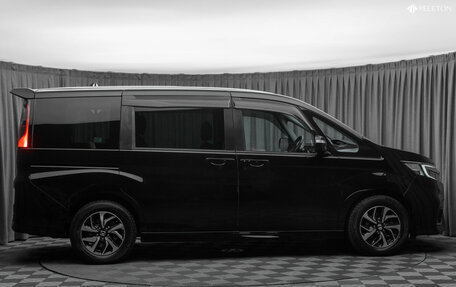 Honda Stepwgn IV, 2020 год, 2 950 000 рублей, 8 фотография