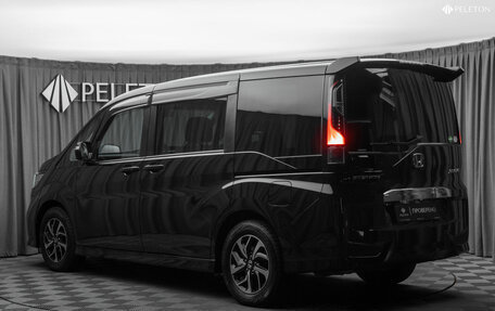 Honda Stepwgn IV, 2020 год, 2 950 000 рублей, 4 фотография