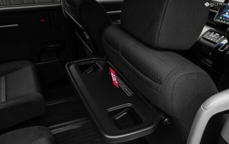 Honda Stepwgn IV, 2020 год, 2 950 000 рублей, 16 фотография