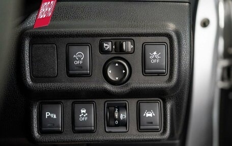 Nissan Note II рестайлинг, 2019 год, 1 000 000 рублей, 16 фотография