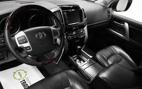 Toyota Land Cruiser 200, 2013 год, 3 195 000 рублей, 10 фотография