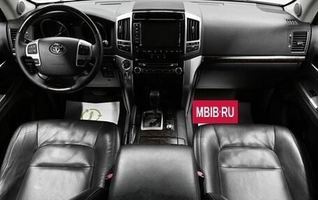 Toyota Land Cruiser 200, 2013 год, 3 195 000 рублей, 12 фотография