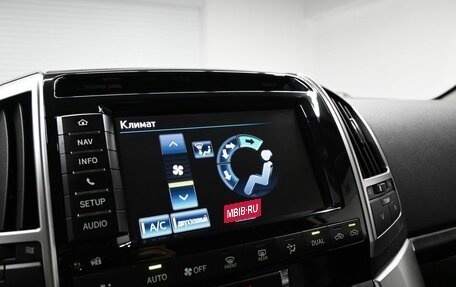 Toyota Land Cruiser 200, 2013 год, 3 195 000 рублей, 19 фотография