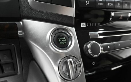 Toyota Land Cruiser 200, 2013 год, 3 195 000 рублей, 31 фотография
