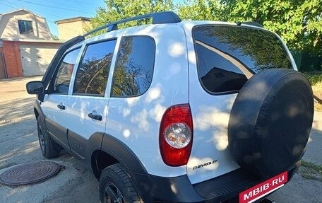 Chevrolet Niva I рестайлинг, 2019 год, 1 000 000 рублей, 6 фотография
