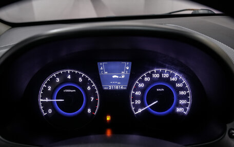 Hyundai Solaris II рестайлинг, 2013 год, 646 000 рублей, 11 фотография