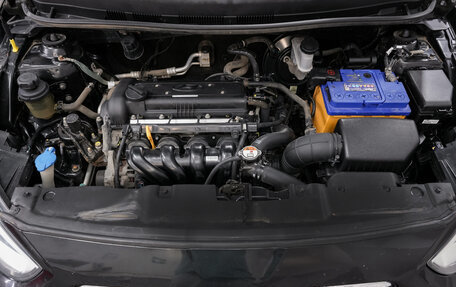 Hyundai Solaris II рестайлинг, 2013 год, 646 000 рублей, 17 фотография