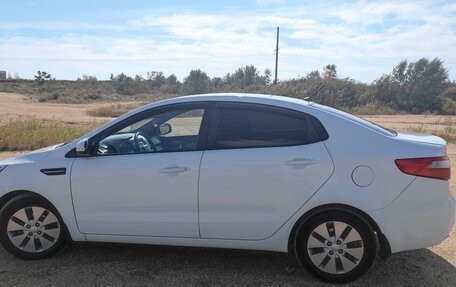 KIA Rio III рестайлинг, 2013 год, 1 050 000 рублей, 3 фотография
