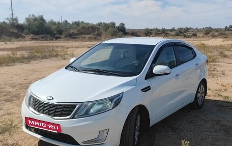 KIA Rio III рестайлинг, 2013 год, 1 050 000 рублей, 2 фотография