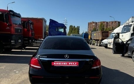 Mercedes-Benz E-Класс, 2017 год, 2 600 000 рублей, 6 фотография