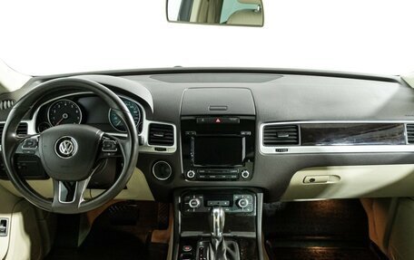 Volkswagen Touareg III, 2012 год, 2 499 898 рублей, 12 фотография