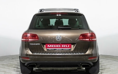 Volkswagen Touareg III, 2012 год, 2 499 898 рублей, 6 фотография