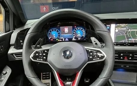Volkswagen Golf VIII, 2022 год, 3 050 000 рублей, 9 фотография