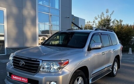 Toyota Land Cruiser 200, 2010 год, 3 490 000 рублей, 1 фотография