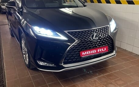 Lexus RX IV рестайлинг, 2020 год, 4 850 000 рублей, 1 фотография