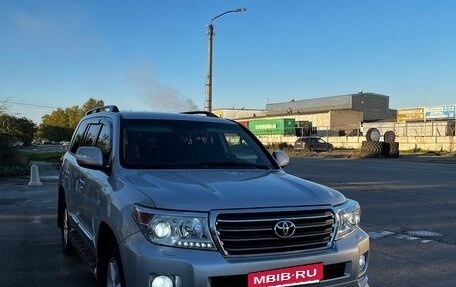 Toyota Land Cruiser 200, 2010 год, 3 490 000 рублей, 10 фотография
