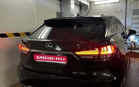 Lexus RX IV рестайлинг, 2020 год, 4 850 000 рублей, 14 фотография