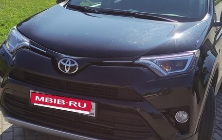 Toyota RAV4, 2018 год, 2 150 000 рублей, 15 фотография