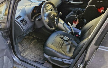 Toyota Auris II, 2007 год, 550 000 рублей, 9 фотография