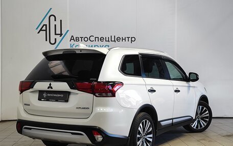 Mitsubishi Outlander III рестайлинг 3, 2019 год, 2 019 000 рублей, 4 фотография