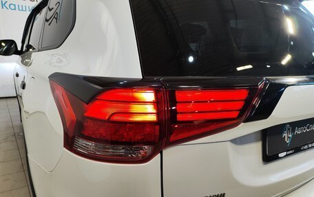 Mitsubishi Outlander III рестайлинг 3, 2019 год, 2 019 000 рублей, 6 фотография